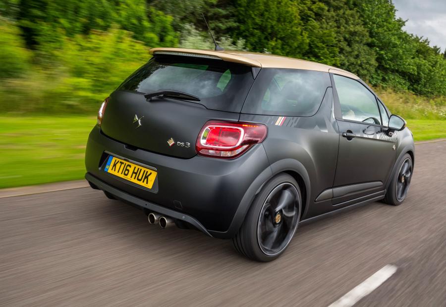 DS 3 Performance 2016 года  (UK) (фото 20 из 23)